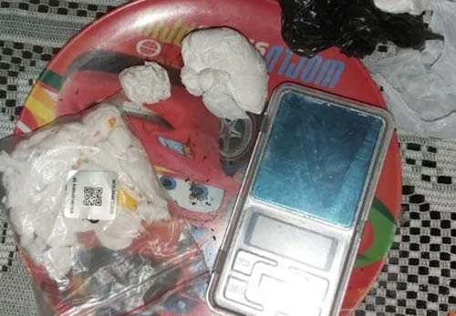 Suspeito de tráfico é preso com cocaína no bairro da Serraria, em Maceió