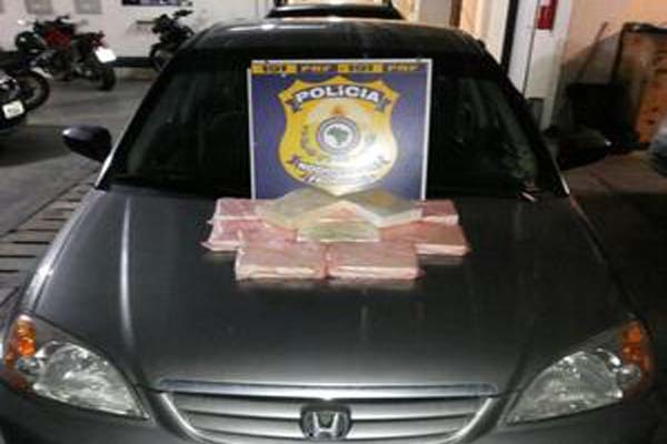 Motorista é preso na BR 101 com carga de cocaína avaliada em R$ 500 mil