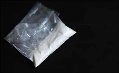 PM apreendeu 10 gramas de cocaína de duas mulheres de Arapiraça em um bar.