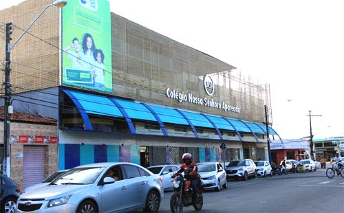 Pais buscam escolas com preço baixo e próximas de casa