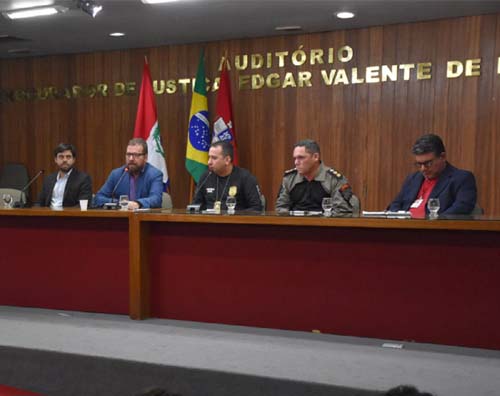 Em coletiva, Gaeco apresenta resultado de operação nacional em Alagoas