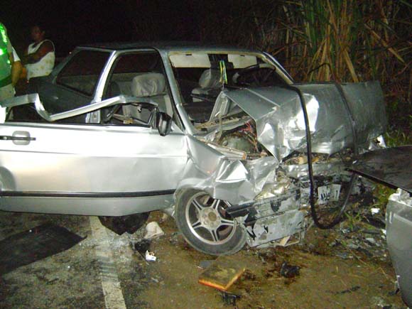 Acidente deixa condutor gravemente ferido em Murici