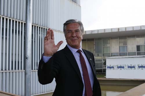 Fachin arquiva denúncia contra Collor por prescrição