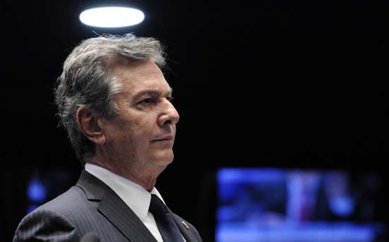 Planos de Collor e Renan Filho vão de reforma curricular a obra impossível