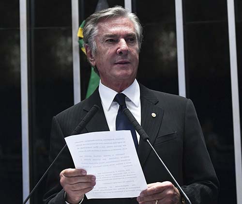 Lewandowski determina abertura de novo inquérito para investigar senador Fernando Collor