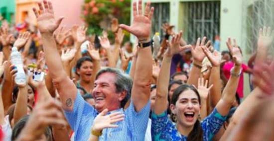 Inimigos cordiais fritaram candidatura de Collor ao Governo