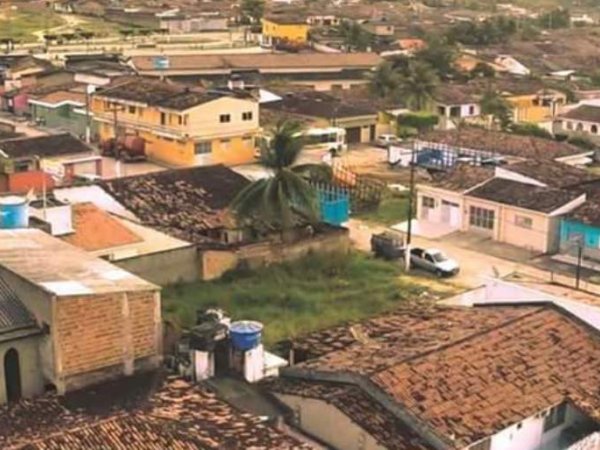 Homem é chamado à porta de casa por 'colega' e acaba sendo assassinado