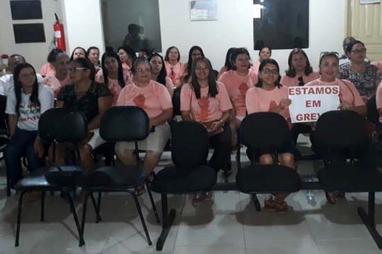 Promotor ajuíza ação que exige prefeitura pagar piso dos professores em Colônia Leopoldina