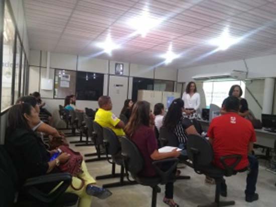 Comerciantes do Shopping Popular participam de palestra de marketing visual