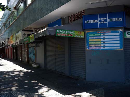 Falta de crédito deixa pequenas indústrias à beira da falência, diz Simpi