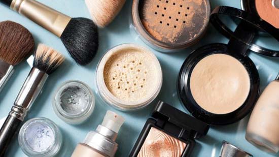 Os desreguladores hormonais presentes em plásticos e cosméticos e que foram encontrados em crianças brasileiras