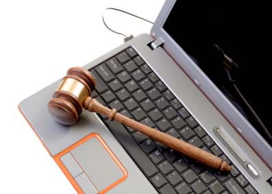 Ministro da Justiça diz que Internet precisa de limite