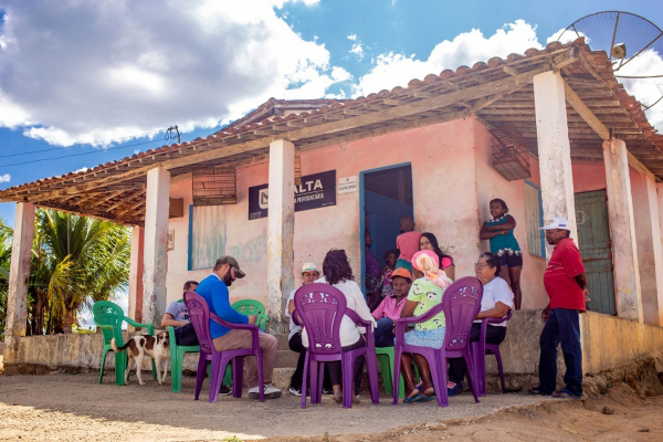 Gabinete Civil coordena visita para verificar qualidade da água em povos quilombolas
