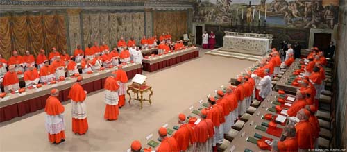 Cardeais iniciam maior e mais diverso conclave da história no Vaticano