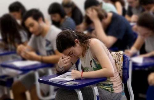 Brasil tem 27.002 vagas em 101 concursos com salários de até R$ 30 mil