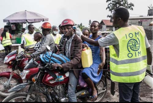 OMS confirma 49 casos e 20 mortes por Ebola no noroeste da RD Congo
