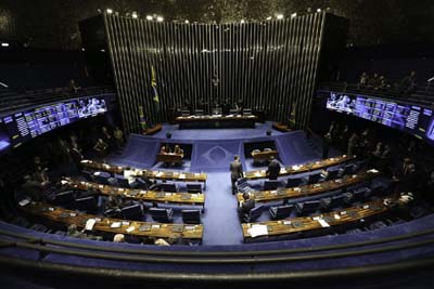 Câmara e Senado estão prontos para eleições internas e posses