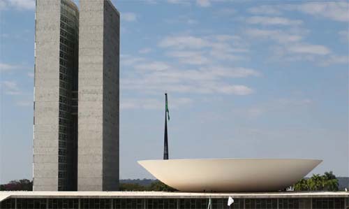 Congresso pode derrubar critério do STF de 40g de maconha