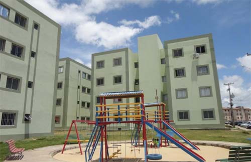 Guarda municipal é presa suspeita de atirar para o alto durante discussão em Maceió