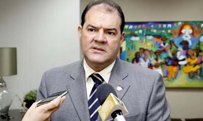 Cícero Amélio perde o cargo no TCE e terá que prestar serviços comunitários