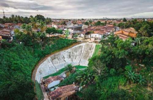 Maceió Avança em Programa de Contenção de Encostas e Beneficia 41 Áreas de Risco