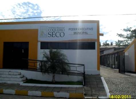Quadrilha assalta caixa rápido dentro de prédio da Prefeitura