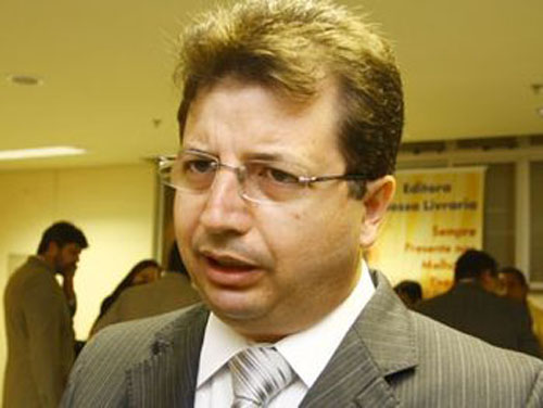 Após divulgação de vídeos polêmicos, promotor de Justiça é afastado do cargo por 60 dias