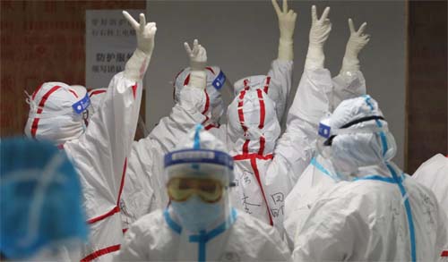 Infectados não diagnosticados aceleraram explosão do coronavírus na China