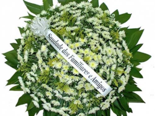 Governo de Alagoas gasta R$ 5,4 milhões com coroas, arranjos e buquês de flores