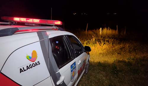 Corpo masculino é achado por trás de cemitério em Arapiraca