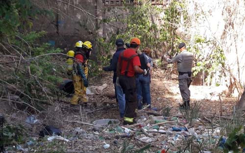 Corpo é encontrado com marcas de facadas em terreno baldio na Região Norte de Alagoas