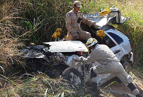 Colisão no 'Trevo da Morte' em Rio Largo mata dois universitários palmarinos