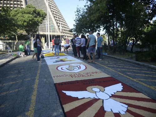 Corpus Christi (16) será feriado ou ponto facultativo?