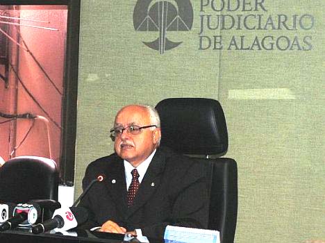 Corregedor diz transferência imediata de presos é temeridade