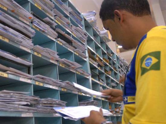 Agência dos Correios é alvo de assaltantes no Jaraguá