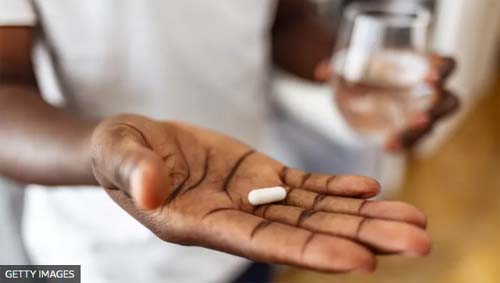 Tratamento precoce: 3 antivirais aprovados no exterior contra covid