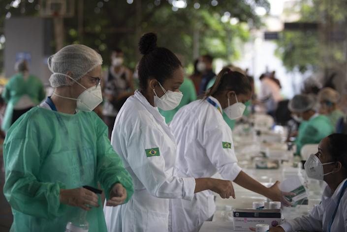 Brasil registra maior média móvel de óbitos desde setembro de 2021