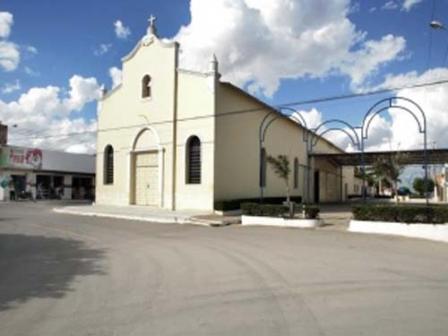 Menor vai dormir na casa da amiga da mãe e é estuprada por homem