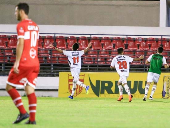 CRB volta a fazer um jogo equivocado, sofre gol e acaba derrotado pelo Oeste-SP
