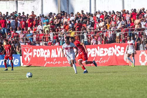 CRB vence Penedense e garante vaga na final do Alagoano, apesar de gol contra