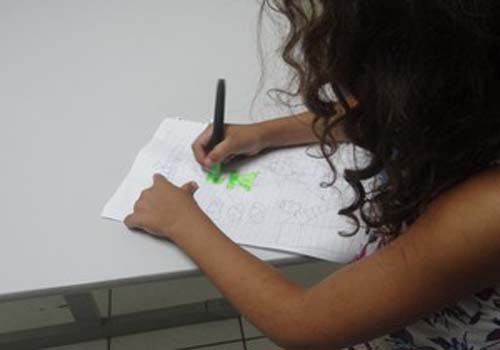 Mãe flagra marido e filha nus na cama e o acusa de estupro em Maceió