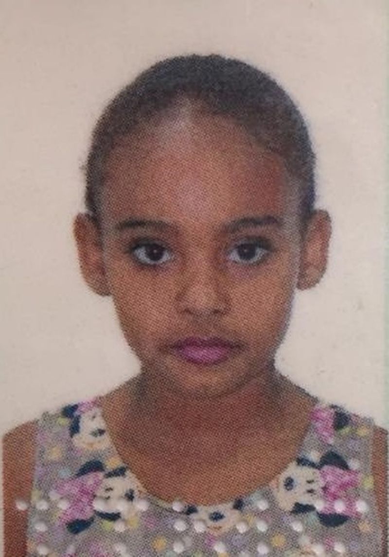 Menina de 9 anos confessa que agrediu colega ‘a mochiladas'; criança morreu