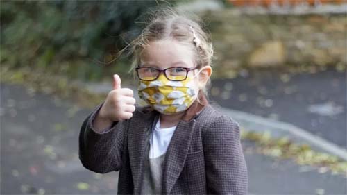 Covid: como proteger criança de até 5 anos, que ainda não pode tomar vacina