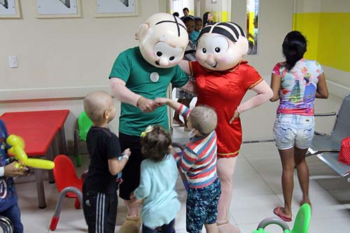 Sem serviços locais, crianças com câncer do Norte e Nordeste são tratadas em SP