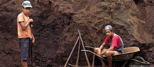 Acidentes de trabalho matam 4 crianças por mês no Brasil