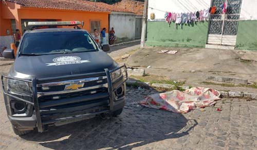 Um dia após chegar de Aracaju, homem é assassinado a tiros em Arapiraca