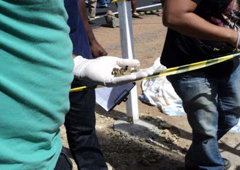 No Brasil, uma pessoa é assassinada a cada nove minutos