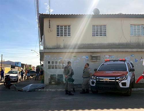 Homem é assassinado a tiros no começo da tarde, no bairro do Canaã, em Maceió