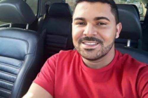 Homem é morto a tiros dentro de veículo em Igreja Nova