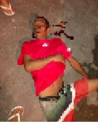 Homem é morto a tiros e criminosos levam sua arma